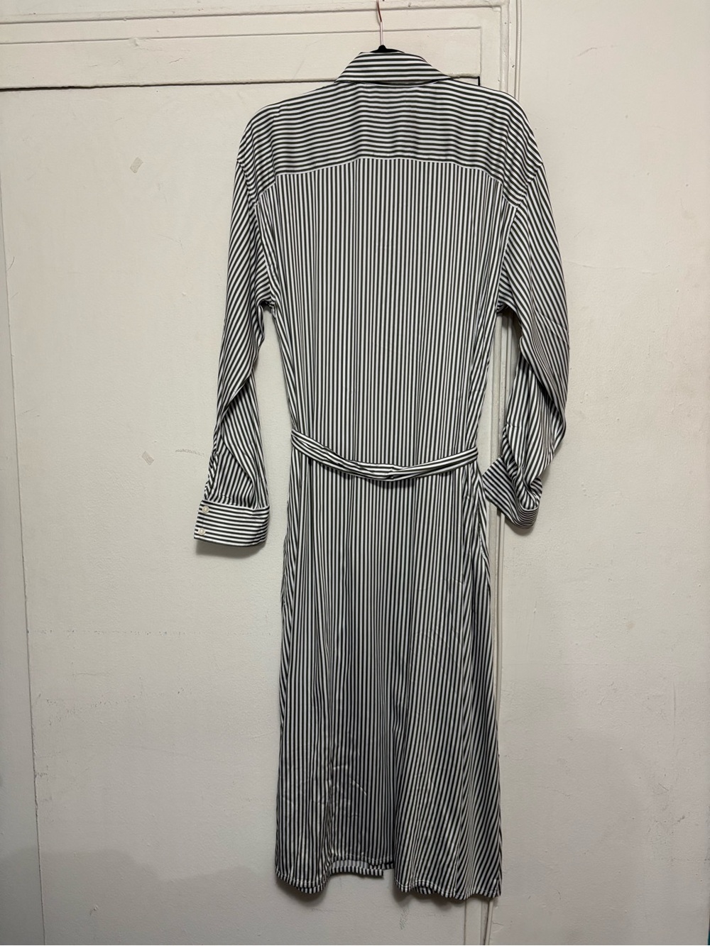 Ann Taylor Striped Midi Dress in Grey & White Size Large NWT - Picture 2 of 9